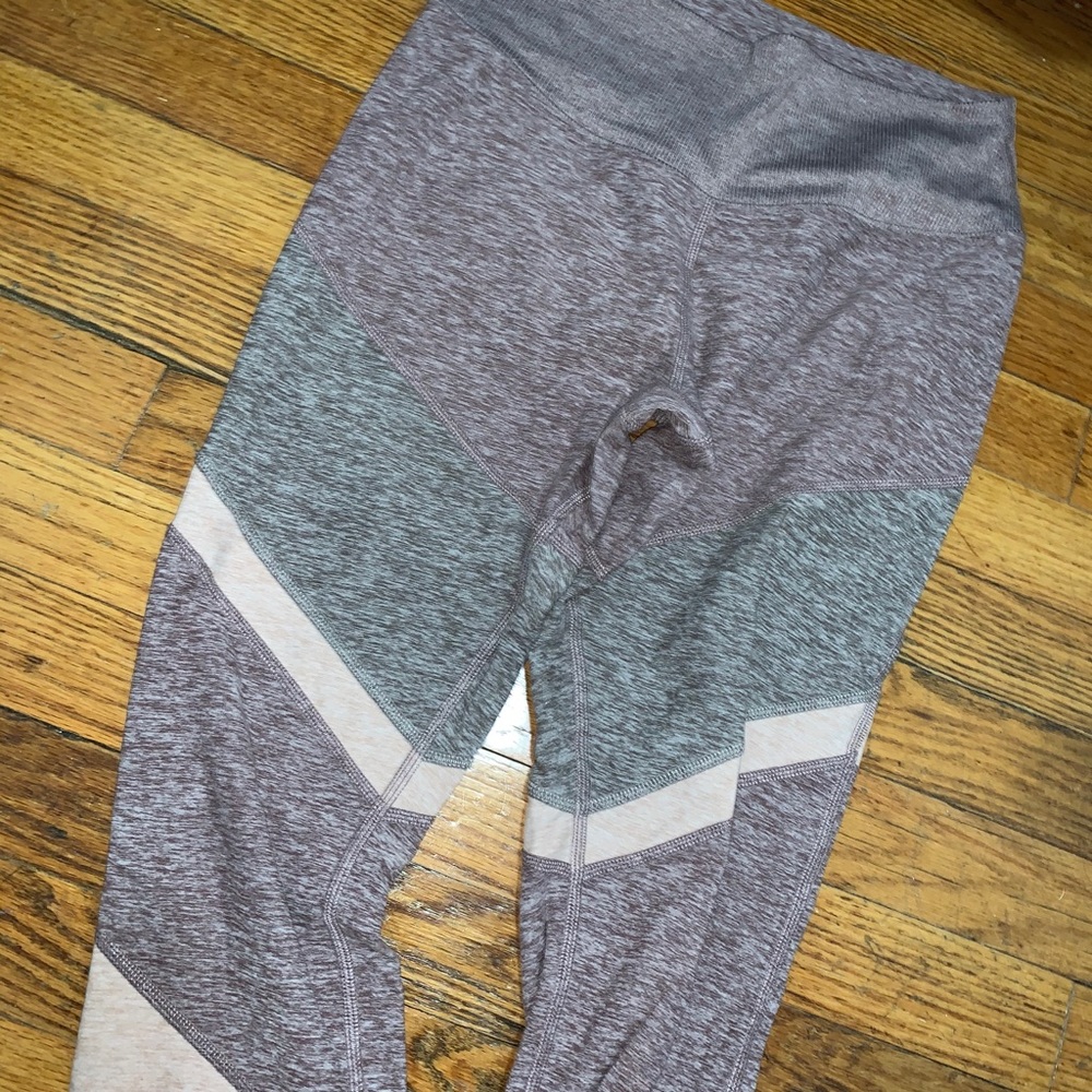 ALO Yoga leggings